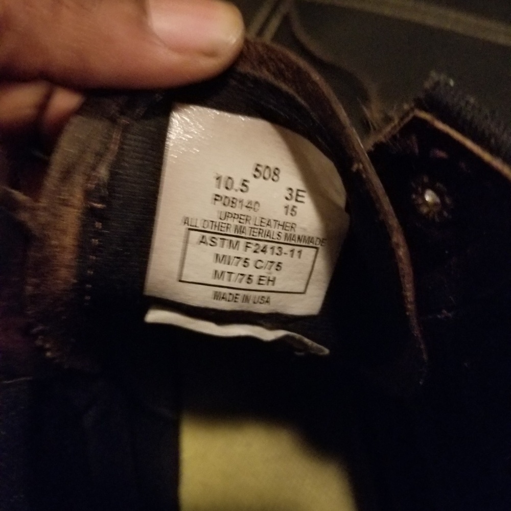 Steel toe boots